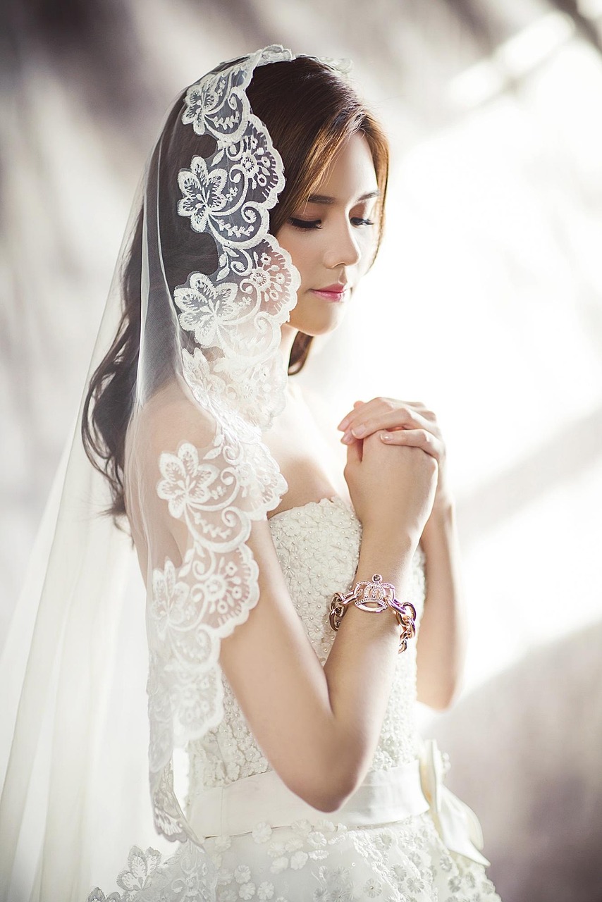 結婚相手を電話占いで見つける方法は？