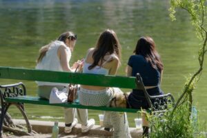 春に出会いを求める人におすすめの占いは？