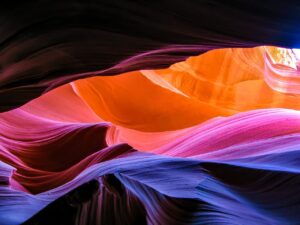告白後の返事が保留される理由は？電話占いで解決できる？